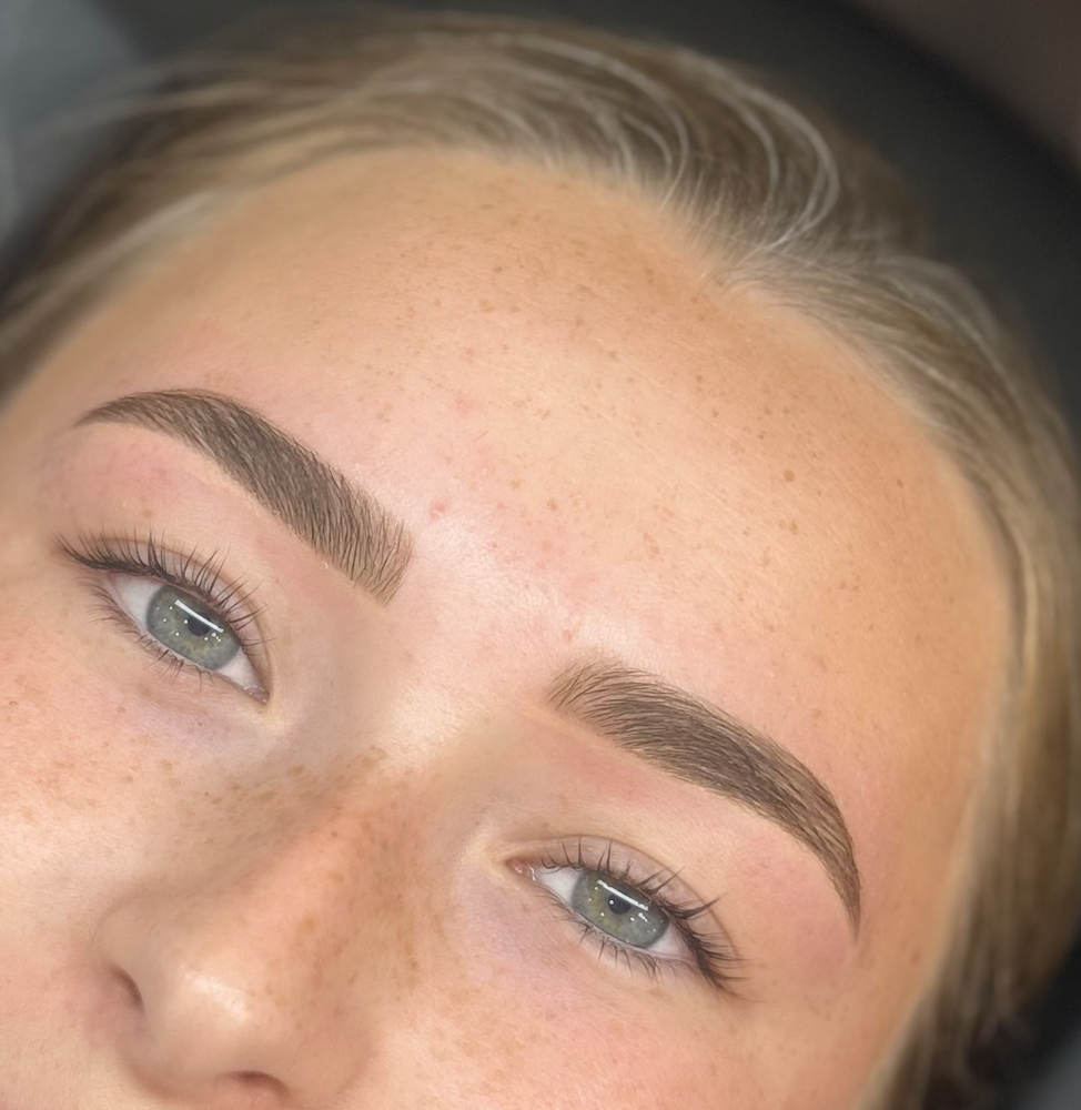 Brow Shaping & Tint