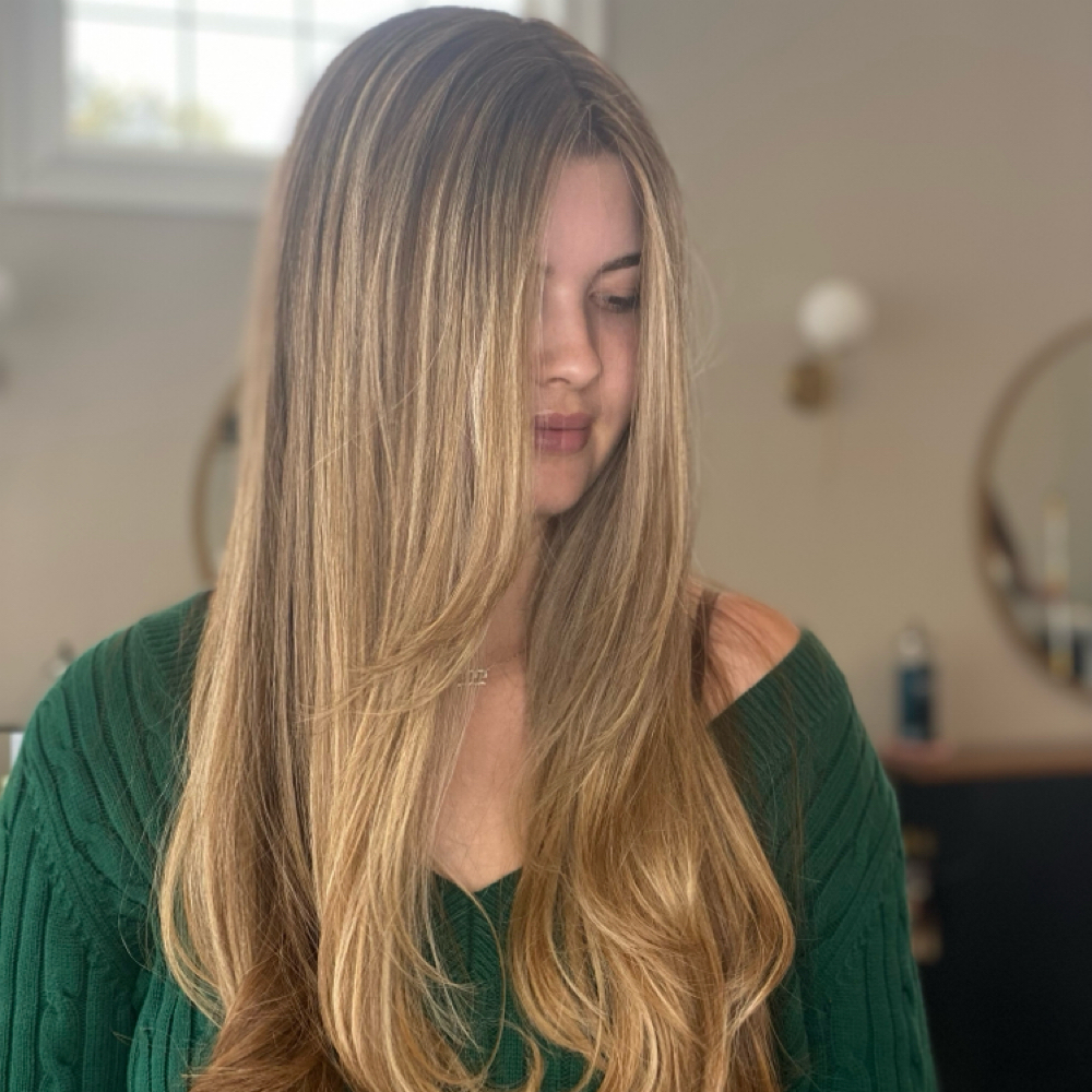 Foil/Balyage/Root Color/Blowdry at Le posh salon in Merrimac, MA