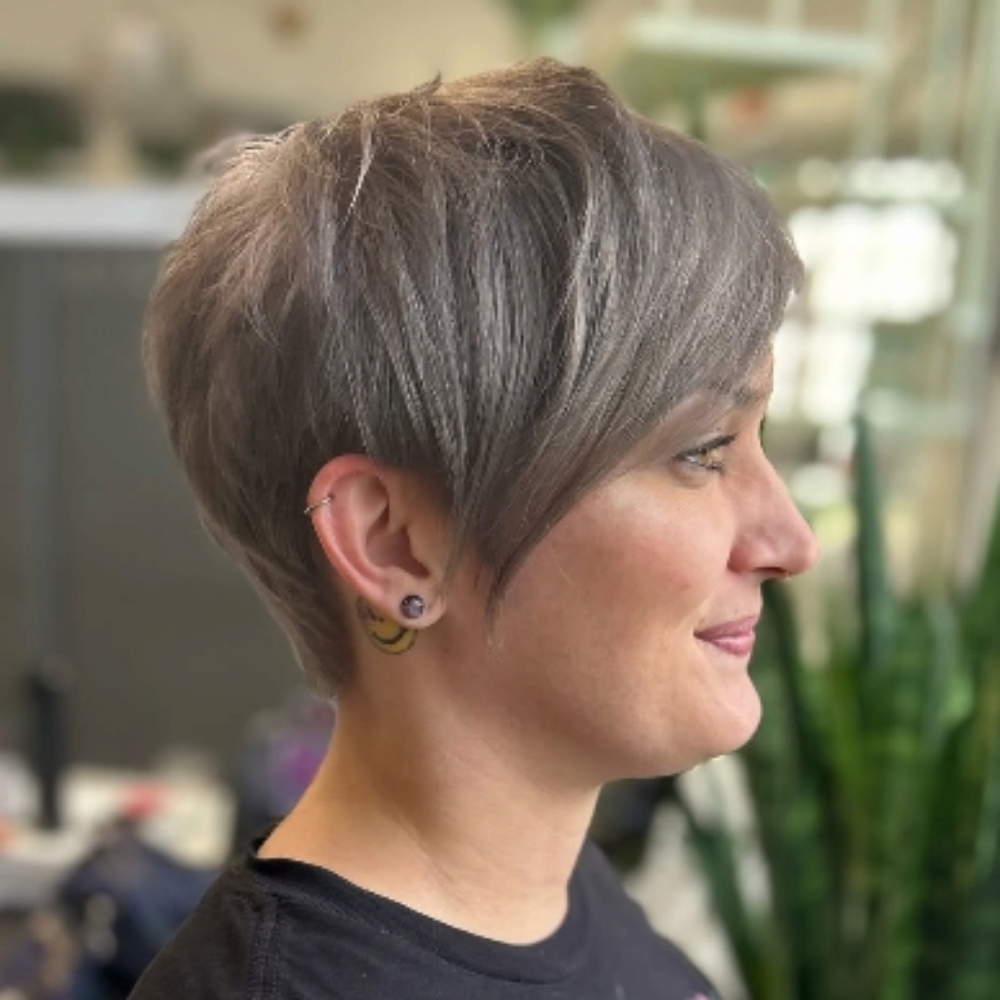 Clean Up at Melodramatic Hair in Chattanooga, TN