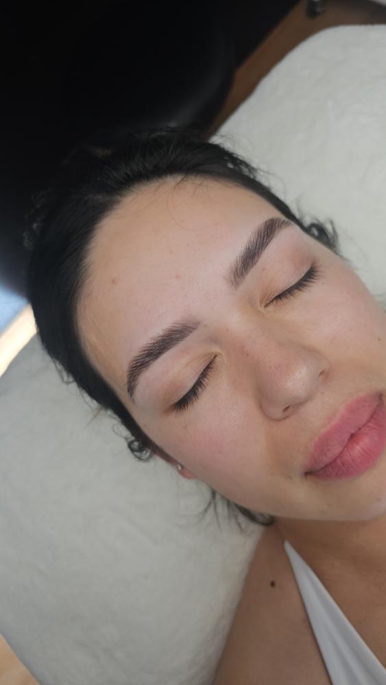 Brow Shaping & Stain