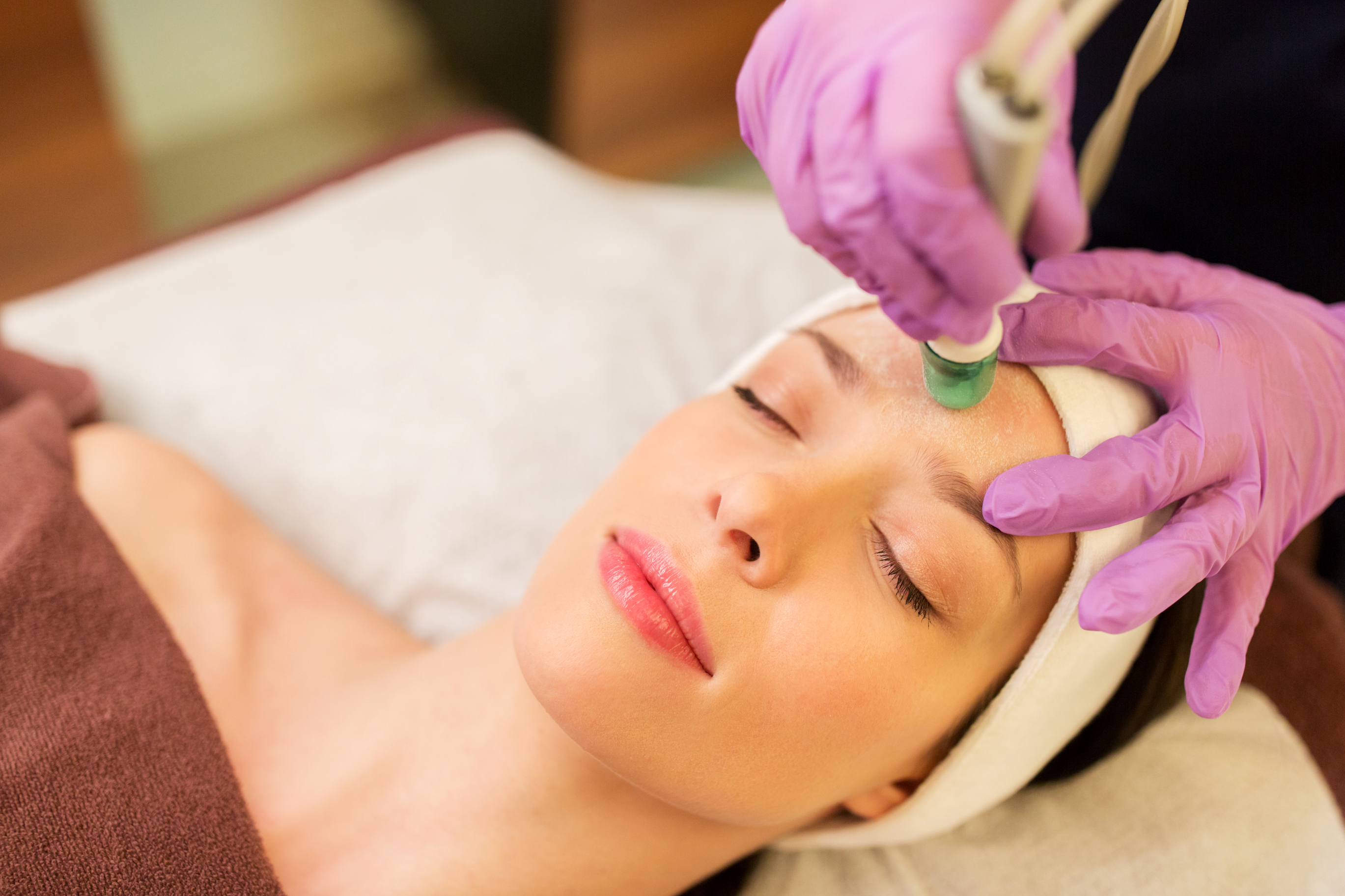 Deep Microdermabrasion Facial