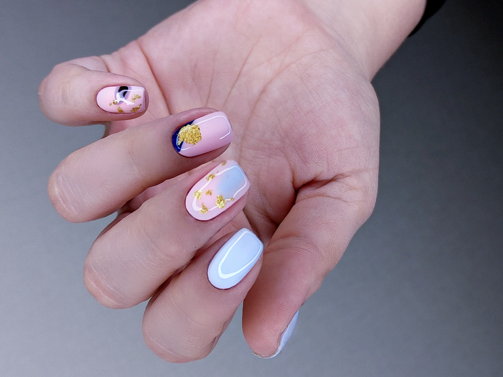 Gel Manicure With Design
