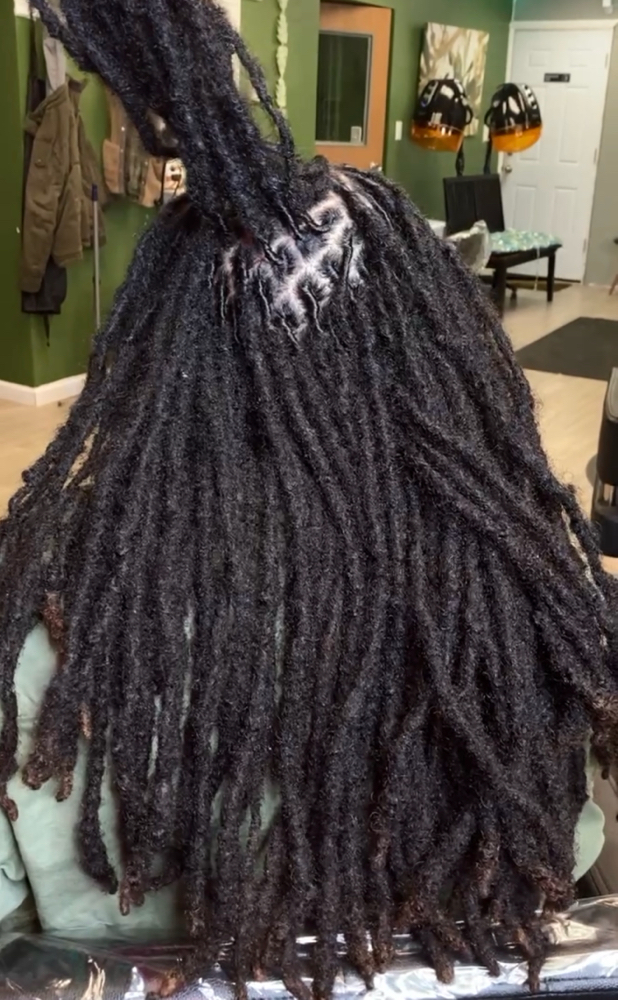 Loc Retwist (120-150 locs)