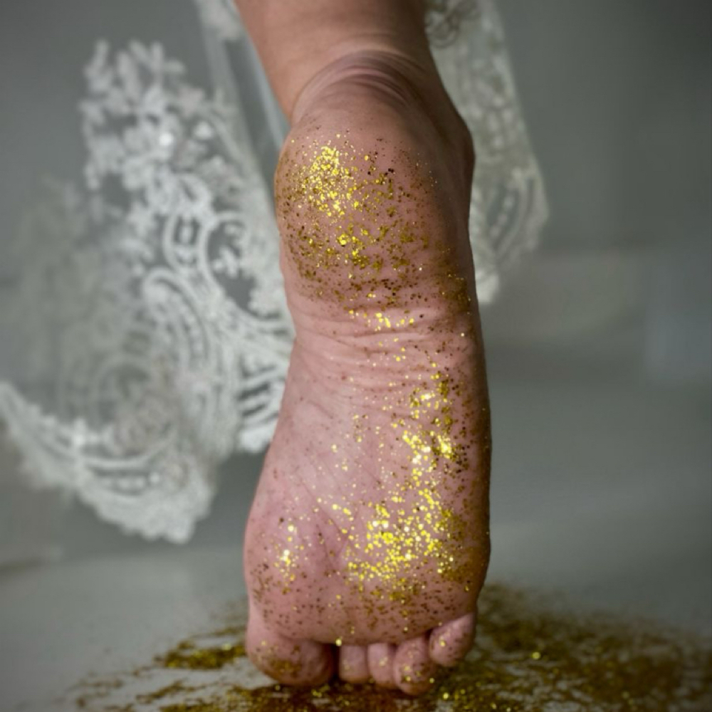 Gold Glow Pedicure at SK GLOW NAILS & SPA in Staten Island, NY