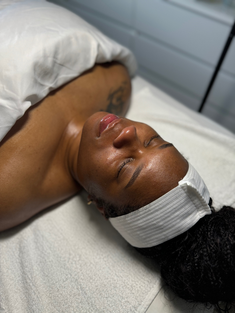 New Client Facial 🤍