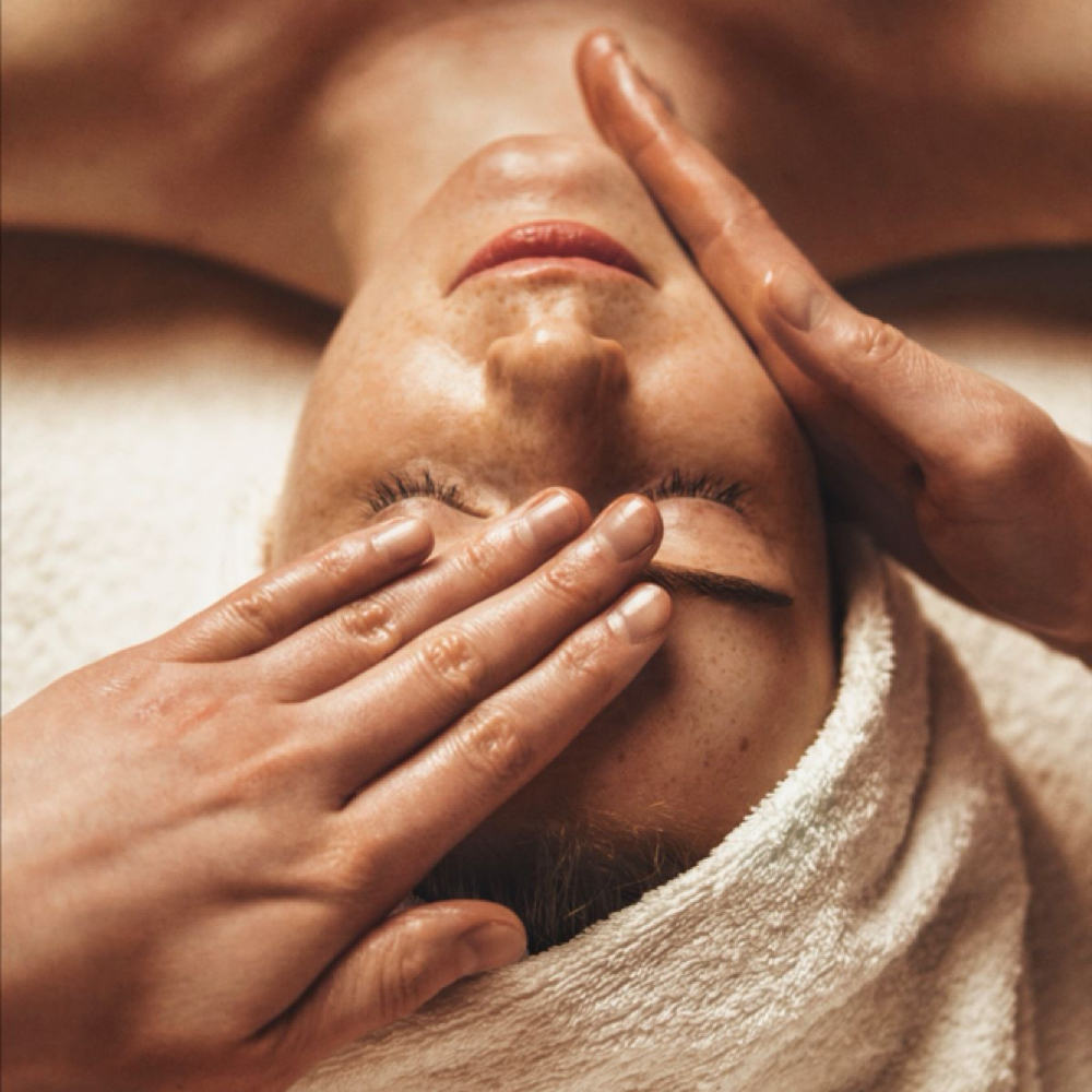 SCULPTING FACIAL TREATMENT🔥 at Body Wax & Sugaring Studio in Boca Raton, FL
