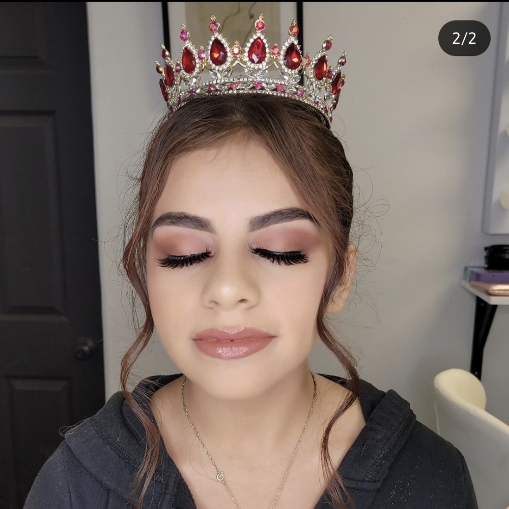 SOFT GLAM MAKEUP