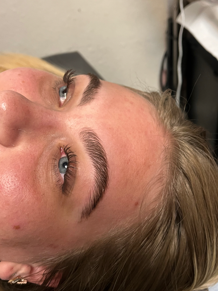 Eyebrow Tinting