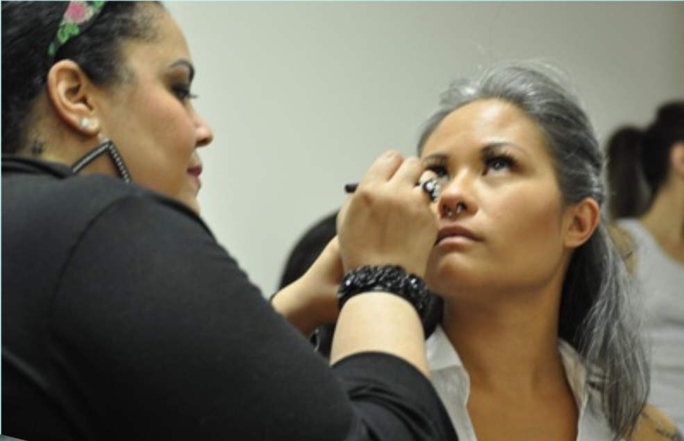 MAKEUP LESSON