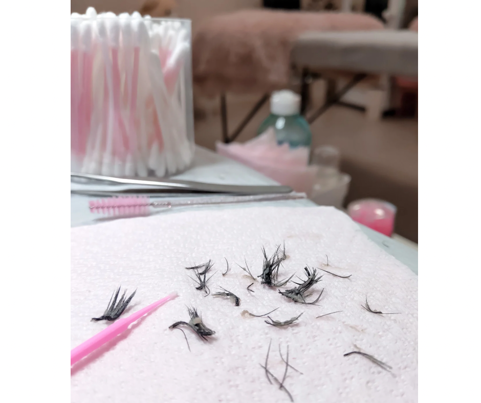 Eyelash Extension Removal