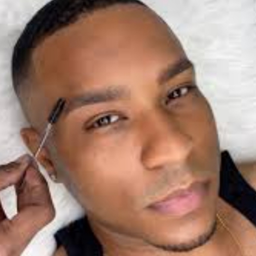Man Eyebrows Touchup at EVA BAY STUDIO in San Jose, CA