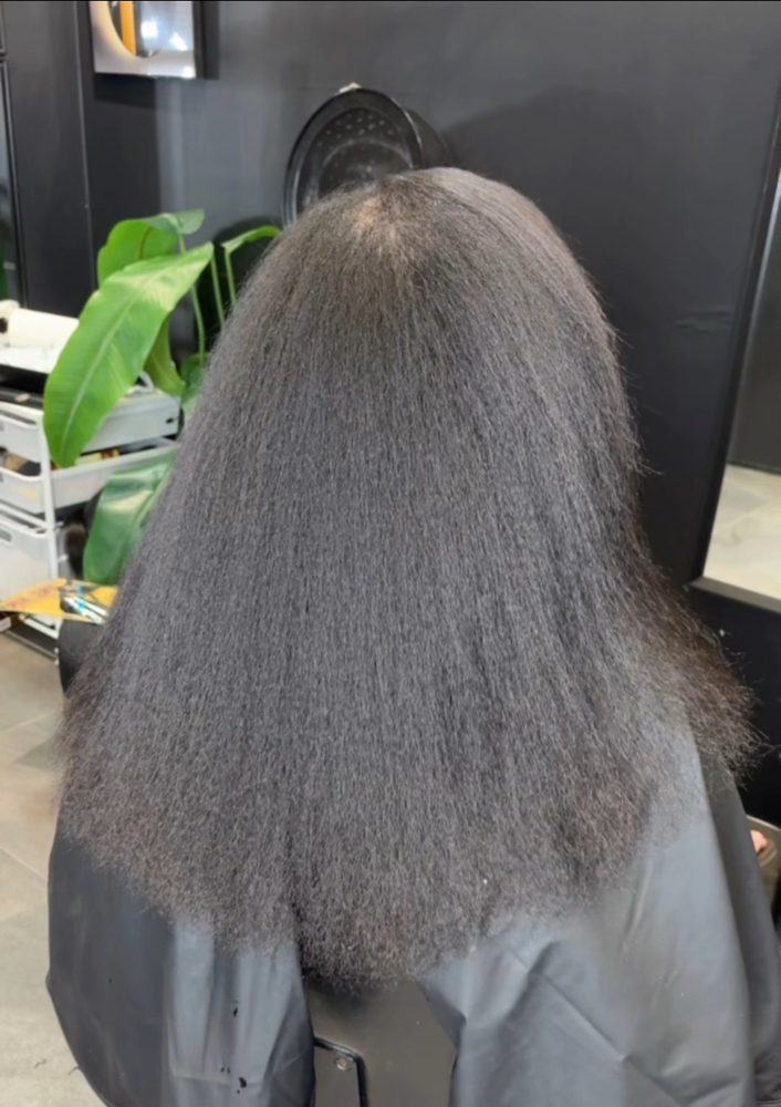 Shampoo & Blow Dry at STUDIO ONE17 in Cleveland, OH