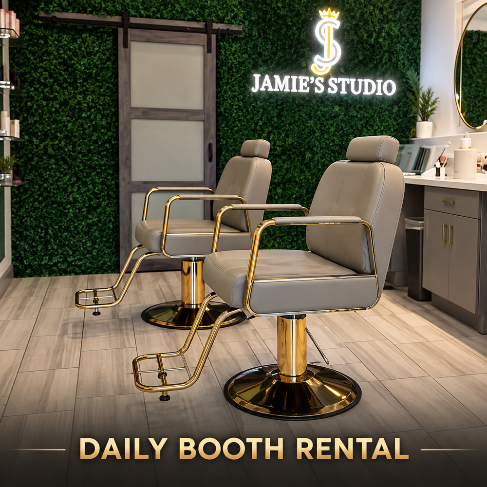 Stl Daily Booth 2 at Jamie’s Studio in St. Louis, MO