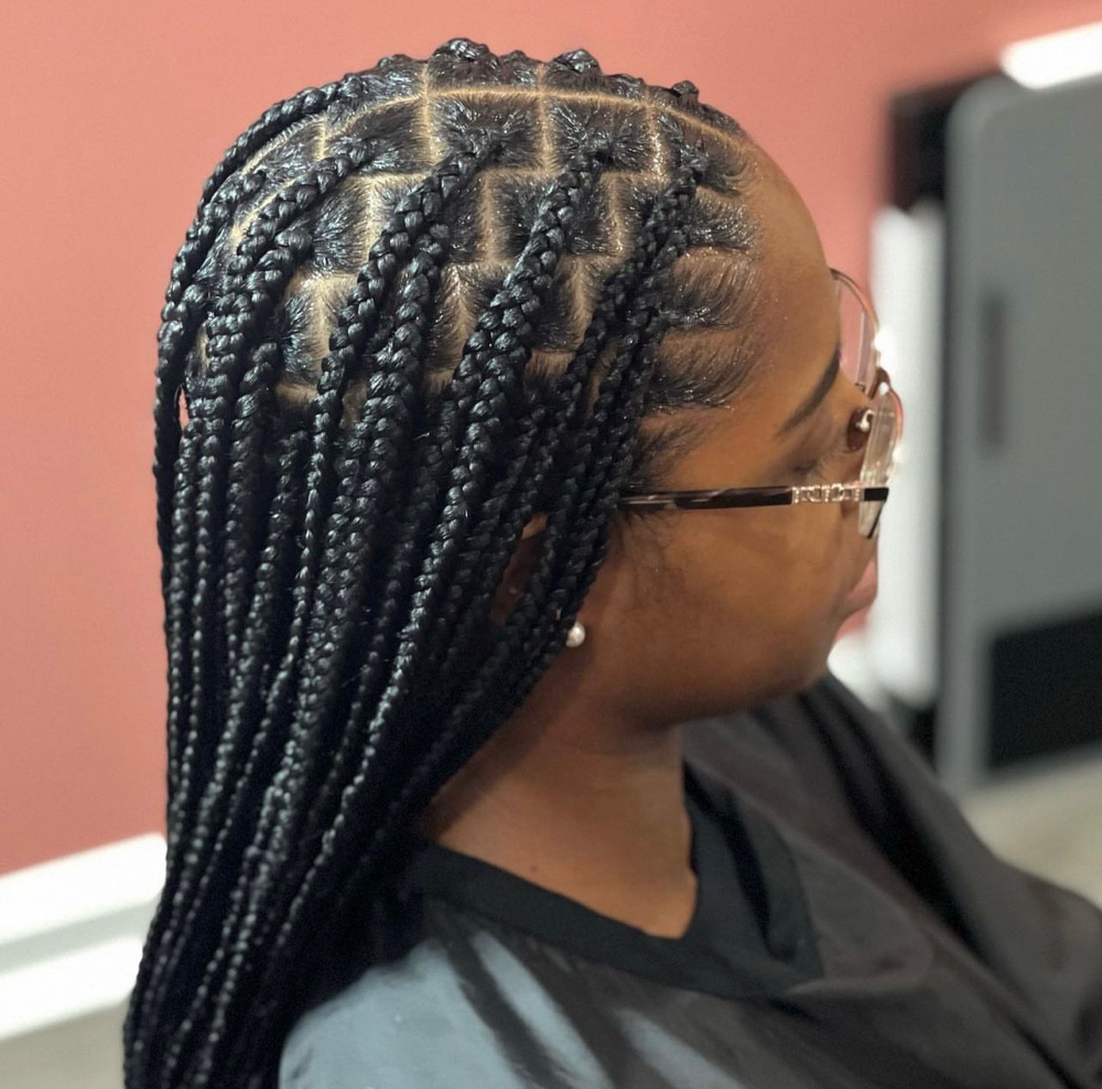 Knotless Braids - Medium