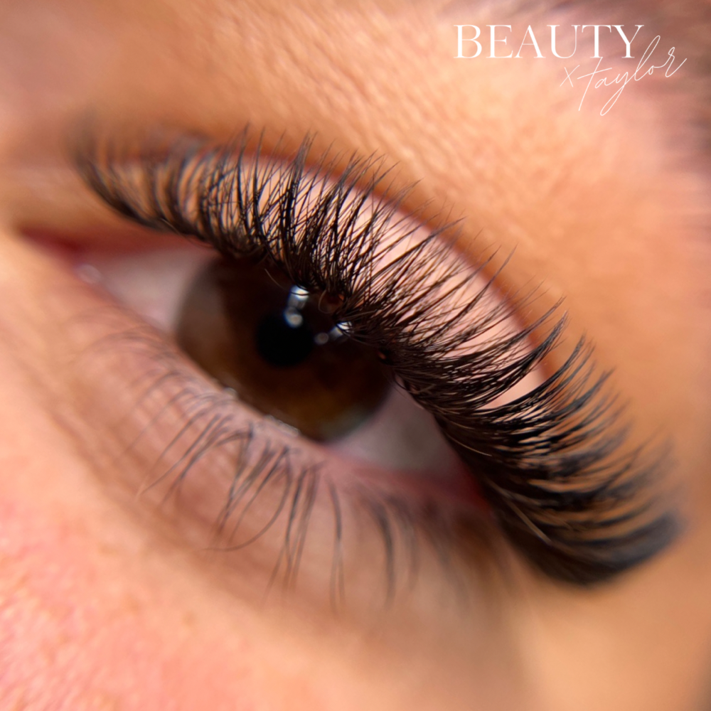 Lash Extensions - Full Set