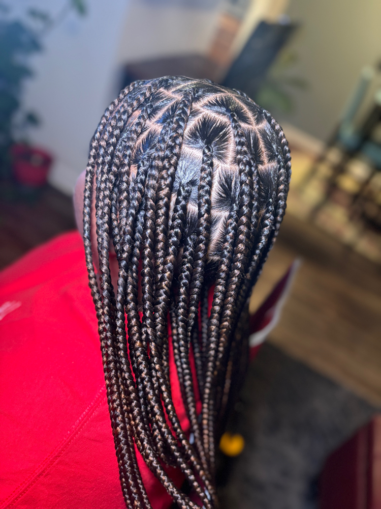 Medium knotless at Crowned by Lexx in Gpt/Biloxi, MS