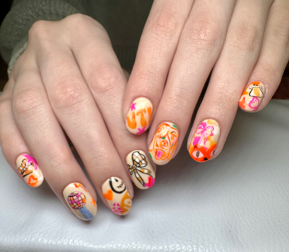 Luminary | 10 Nails With Art
