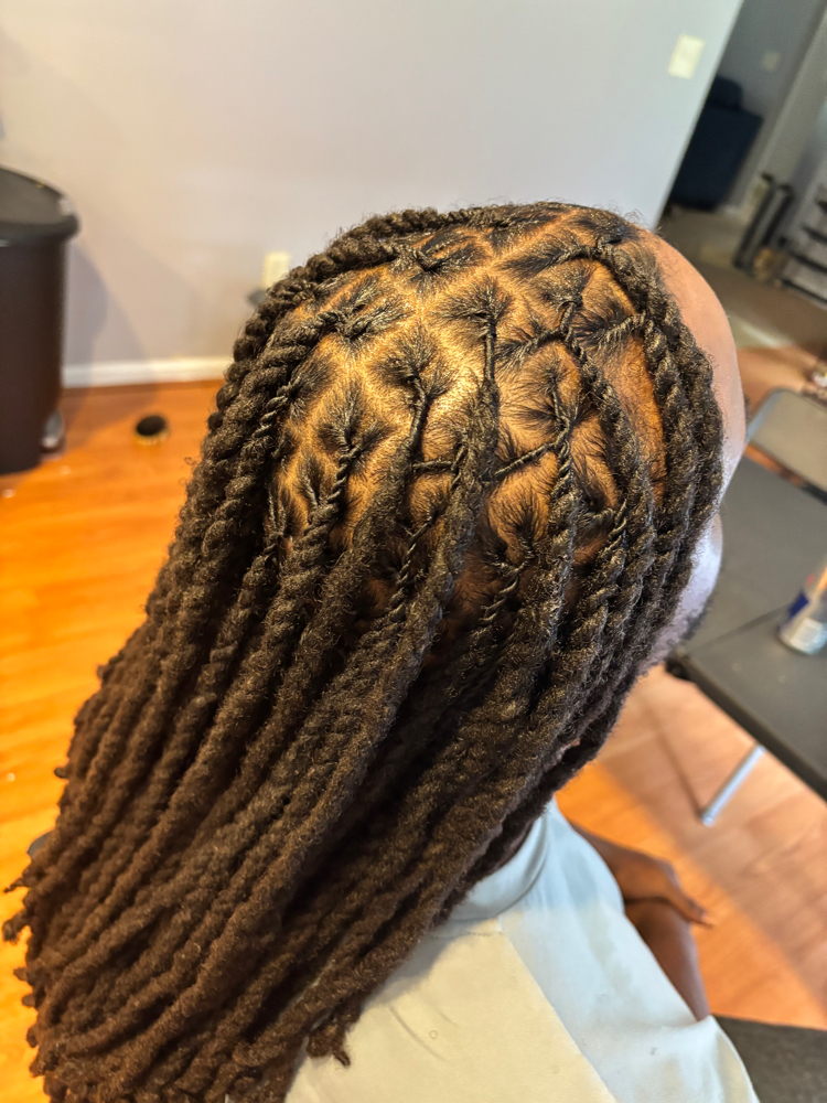 Loc Detox And Retwist And Wash at F&HBeautyllc in Chattanooga, TN
