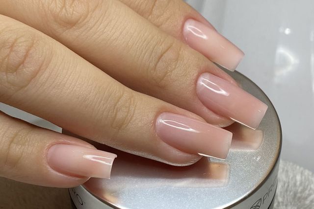 Fiber Manicure Apply & Gel Pedicure