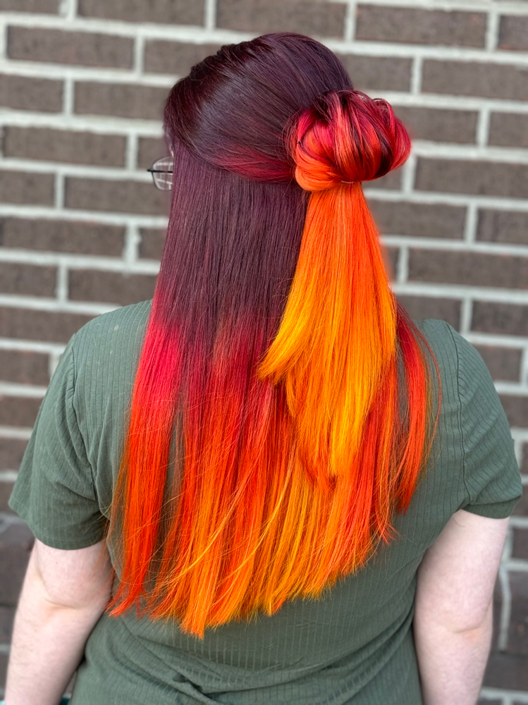 Vivid Color With Prelightening at Kacidie Freeman in Asheboro, NC