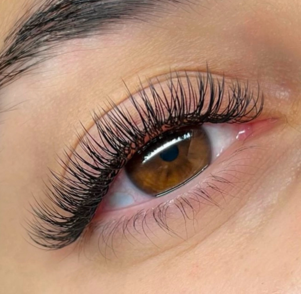 Classic Full Set of Lash Extensions