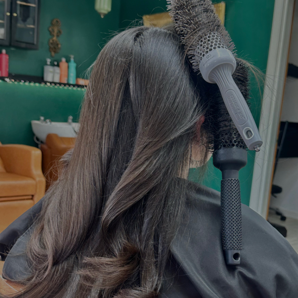 Sindy’s Blowout at Velvet Moon Hair & Nails Studio in Ventura, CA