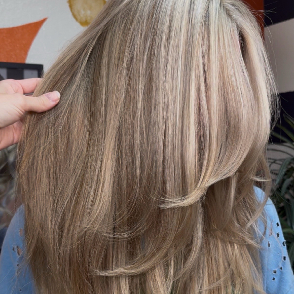 Enhanced Treatment With Blowout at Alicia At The Hippie Hair Room in Weatherford, TX