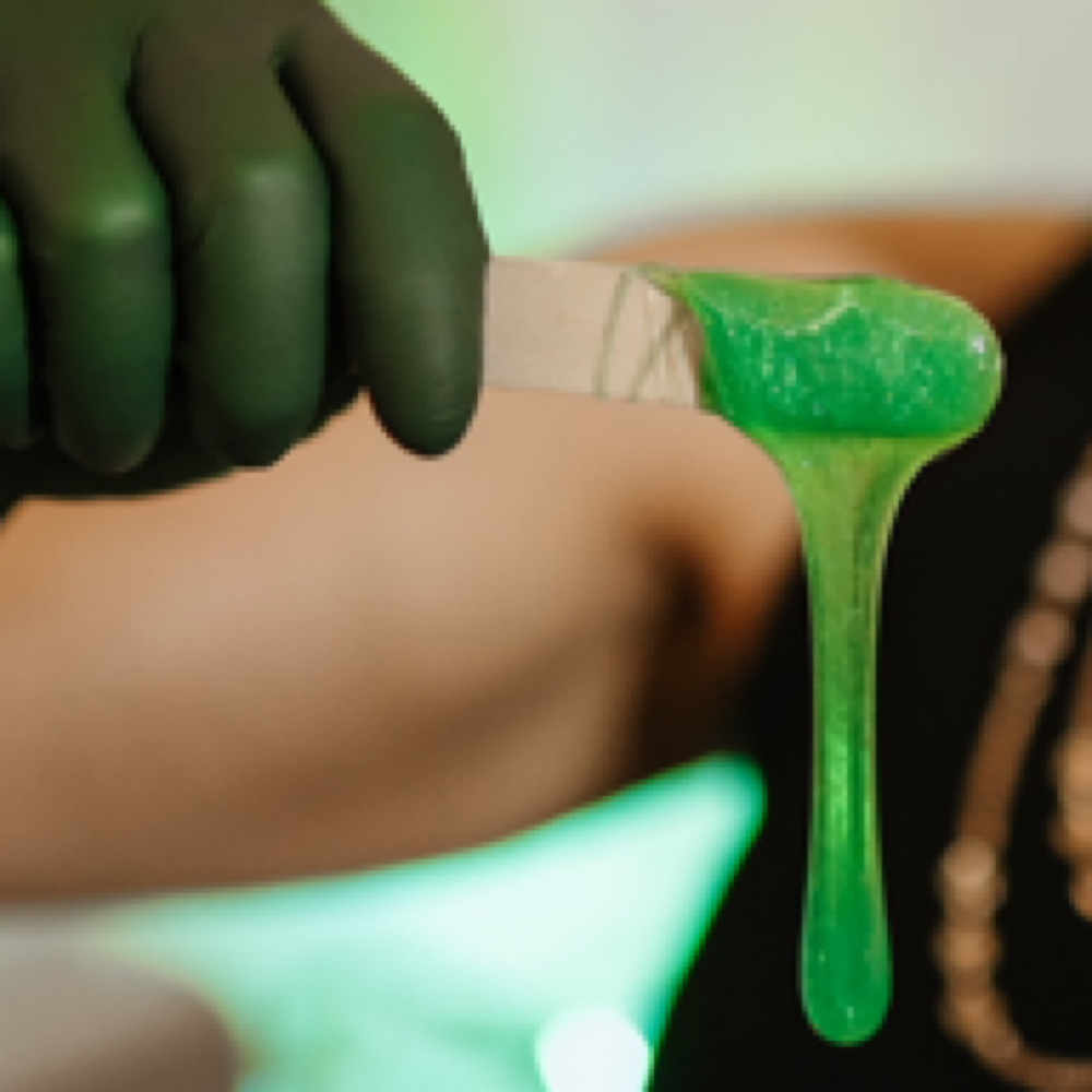 Bikini Wax at Emerald Elegance in Windsor Heights, IA