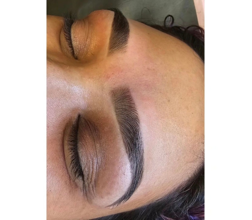 2 Brow Waxes (Appt For 2 People)