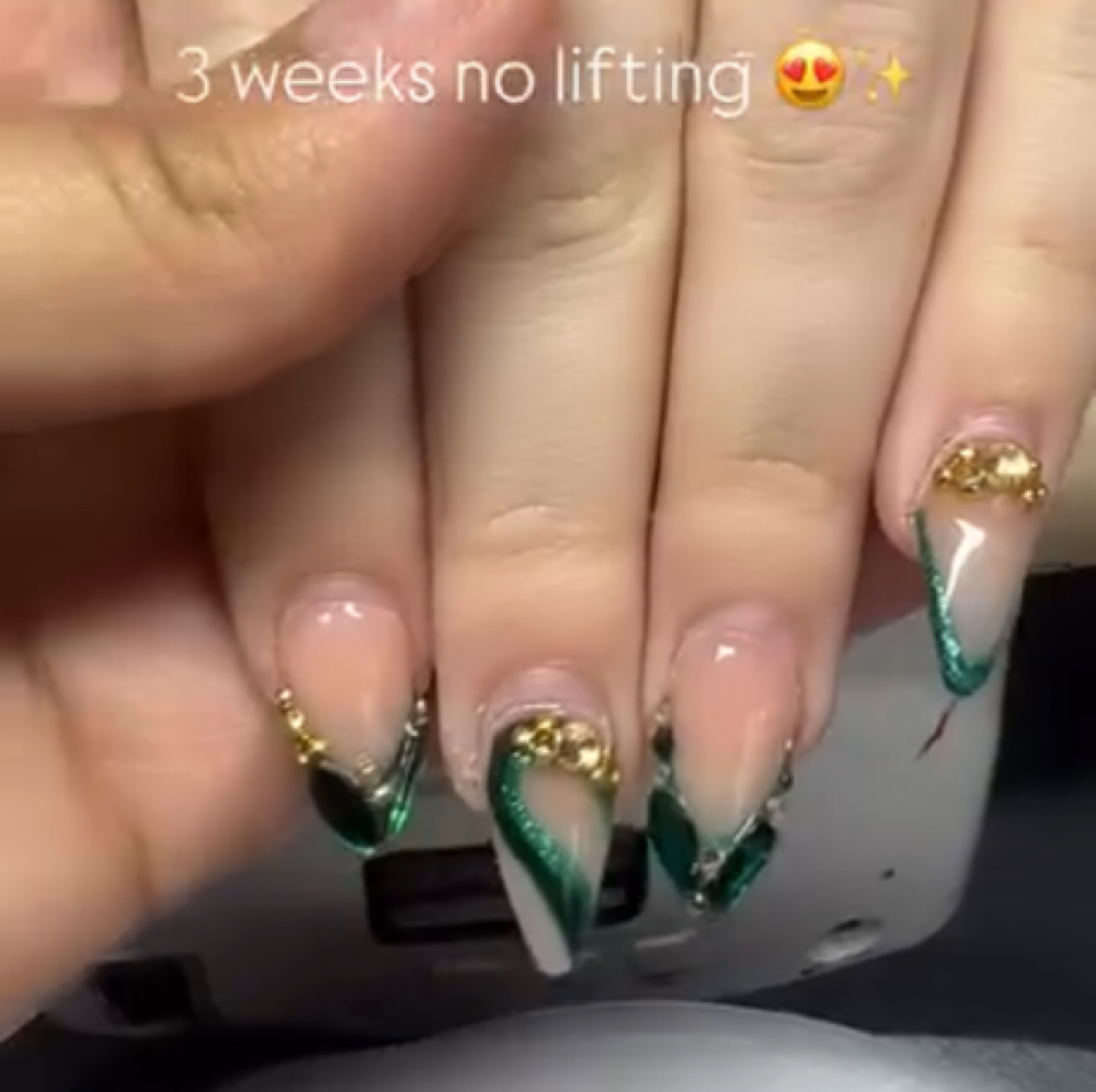 Acrylic fills at Luxxbyliv in Tulare, CA