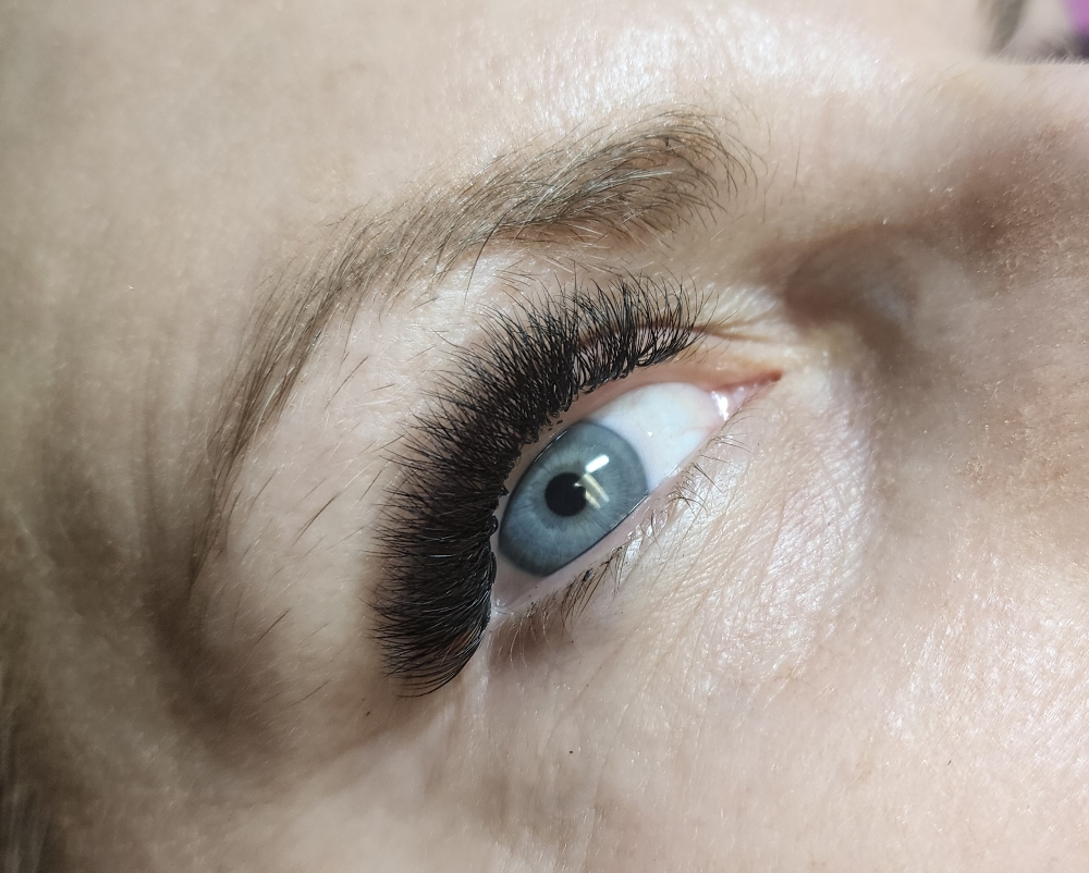 Full Volume Lashes