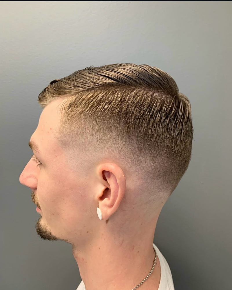 Hot Towel Face Shave And Haircut at Onyx Beauty in Chesapeake, VA