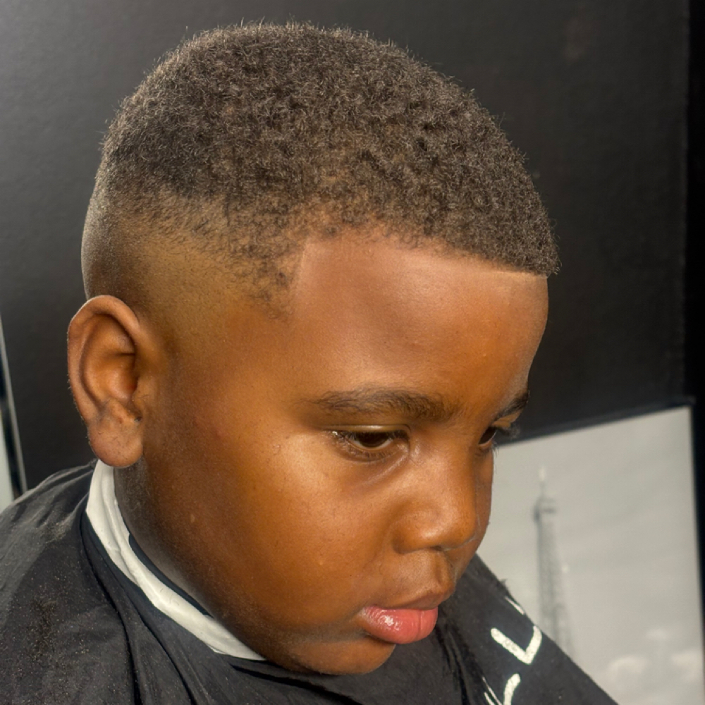Cuts For Kids at DiamondDLocs in Fort Myers, FL
