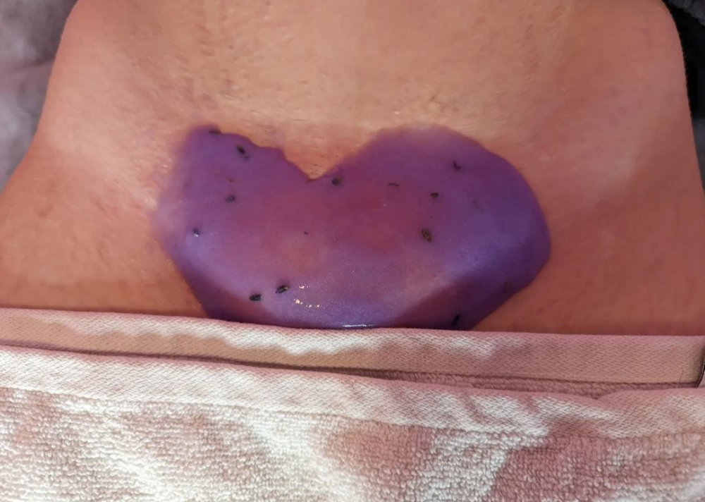 Brazilian wax + Basic Vagacial