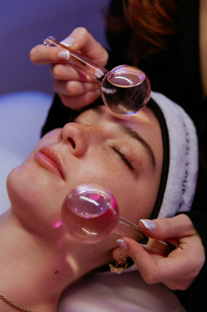 Lavish Deluxe Facial