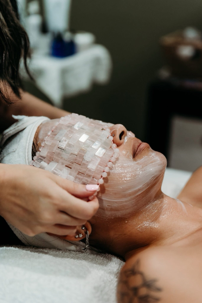 Luxe Lift Facial