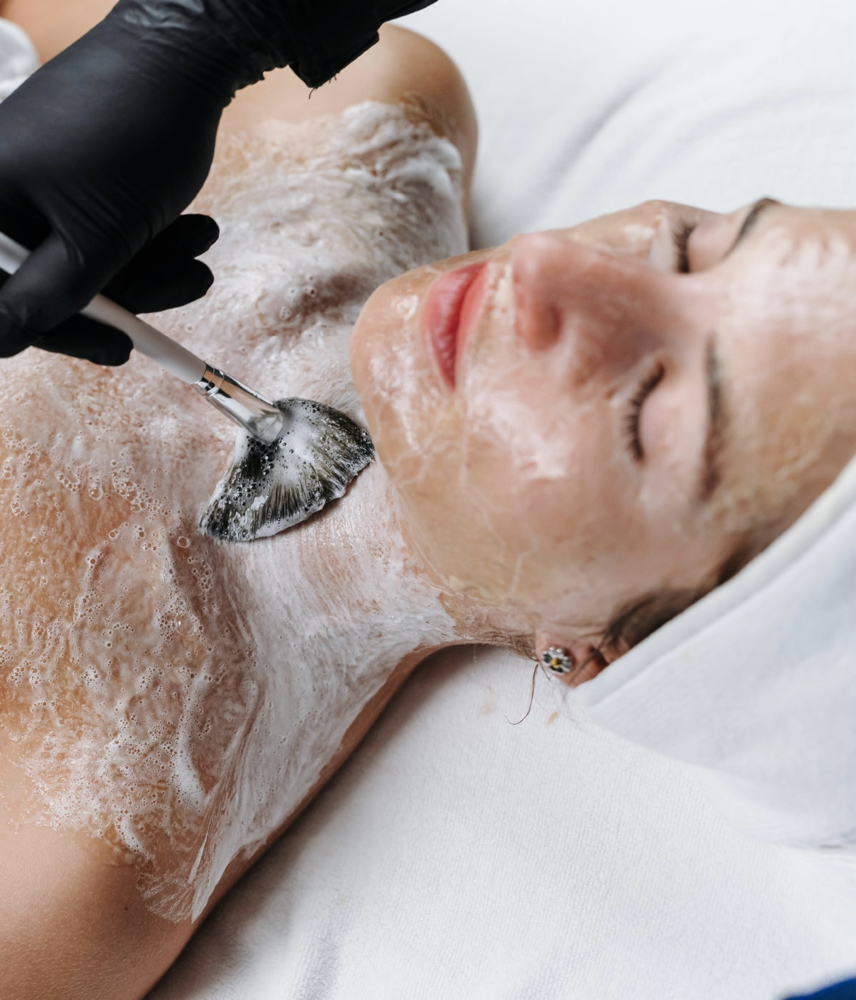 LUXE-LIFT FACIAL