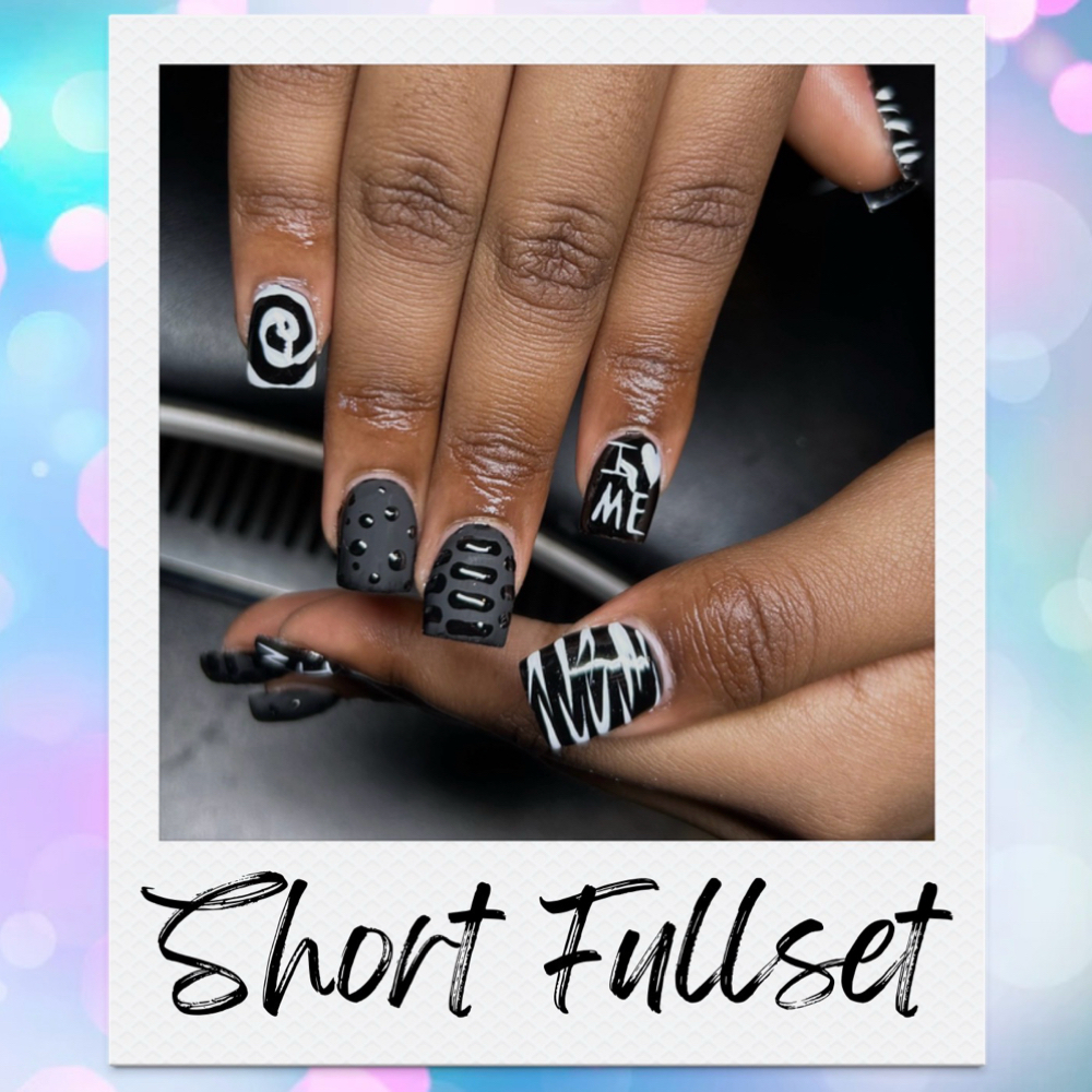Short Fullset at Nita's Nail Spot in Tappahannock, VA