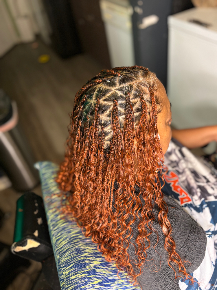 Small 🔺Part Knotless Boho Short