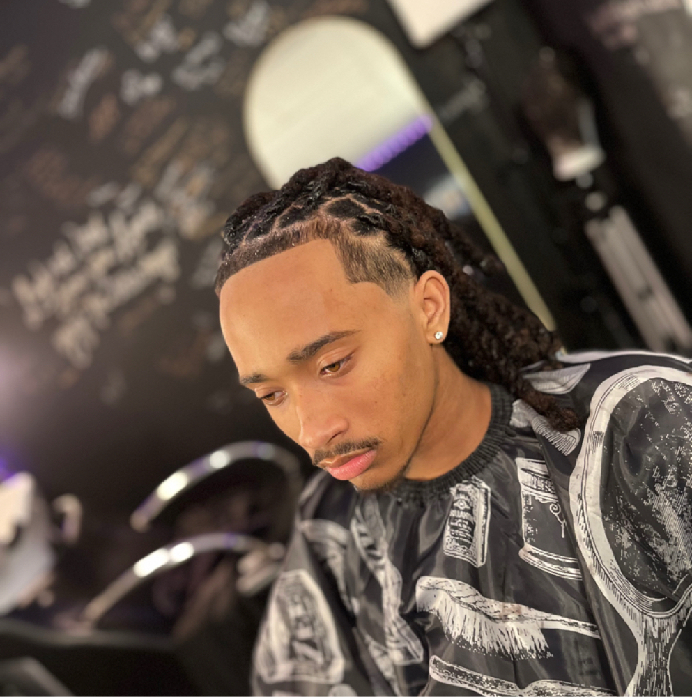Men’s taper & line Up at Justin Styles At SD Salon Studios in Columbia, MD