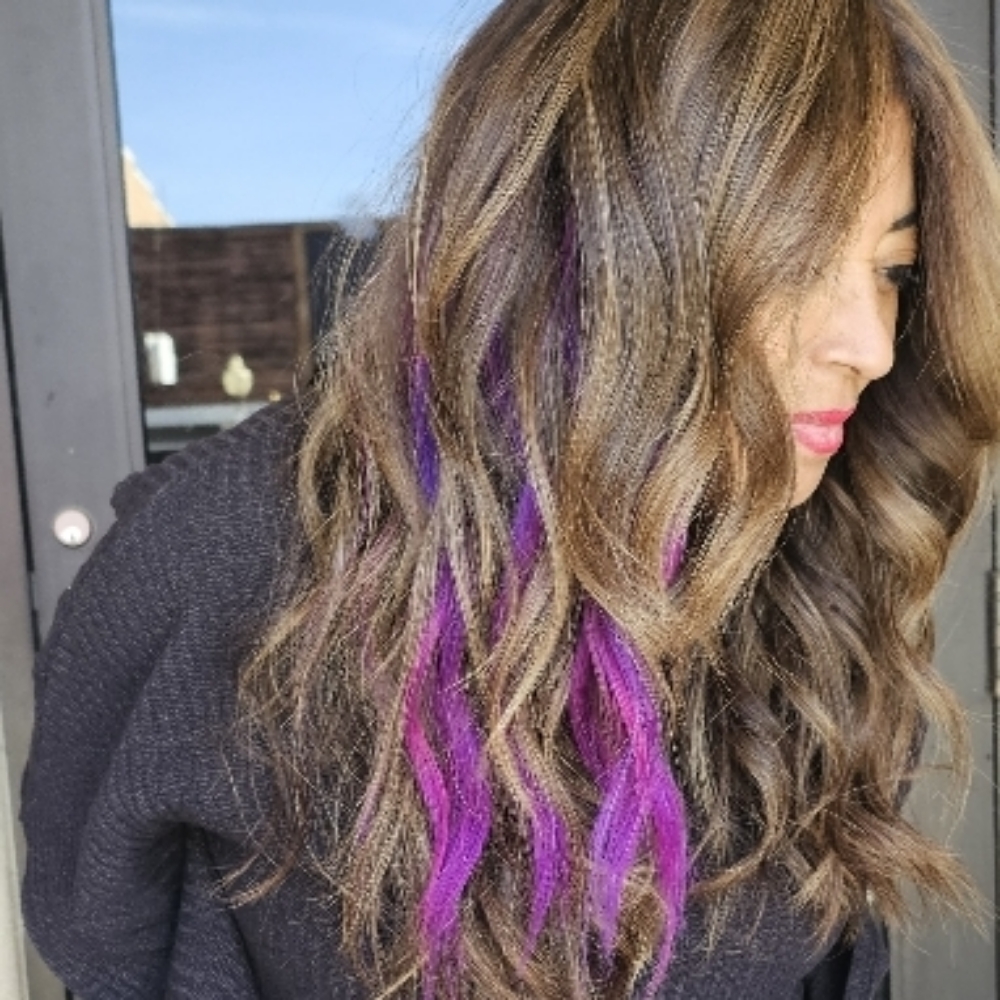 Queen Ext Package at Salon 07 in Hutto, TX