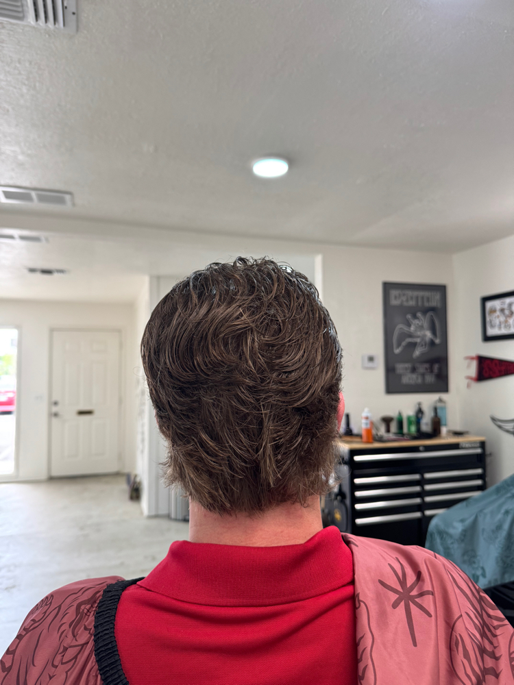 HAIRCUT & WASH AGE 10+