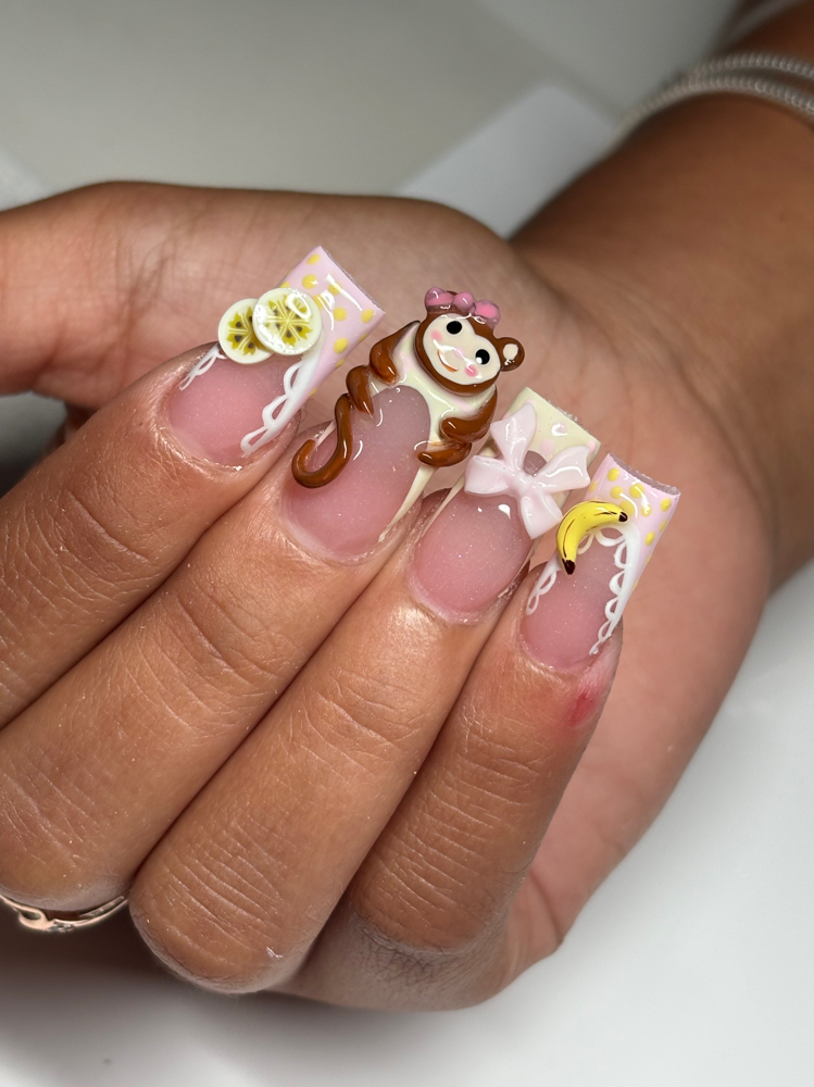 Freestyle Medium Set at Kitty Klaw’d By Justina in Wilbraham, MA