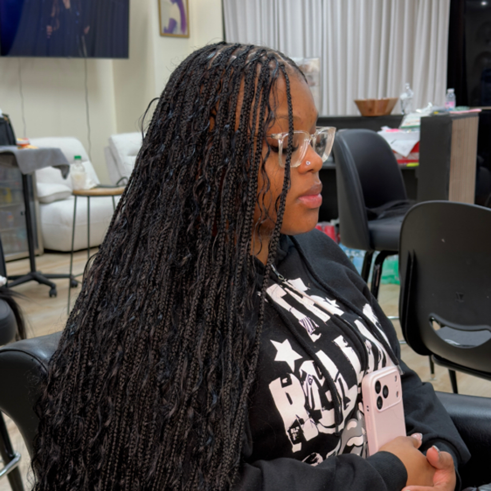 Small Boho Knotless at Sene Beauty Bar in Horn Lake, MS