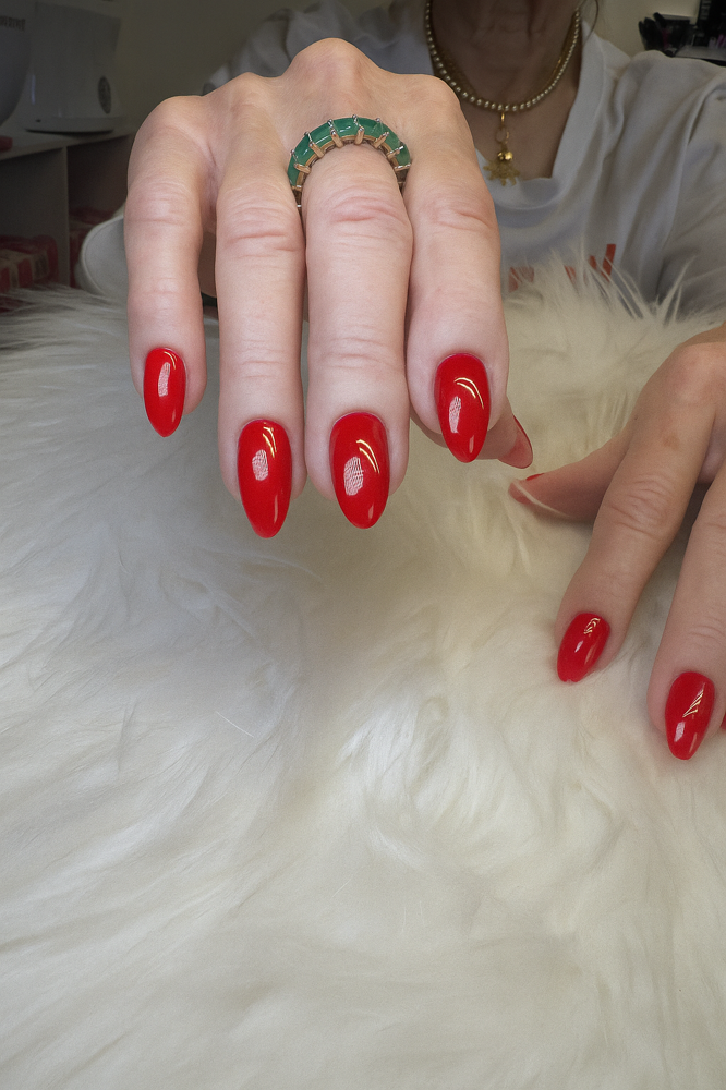 Hybrid Lux Gel Manicure