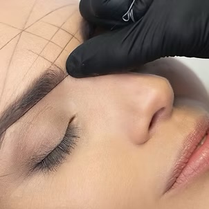 Arch Nemesis [Brow Wax + Shaping]