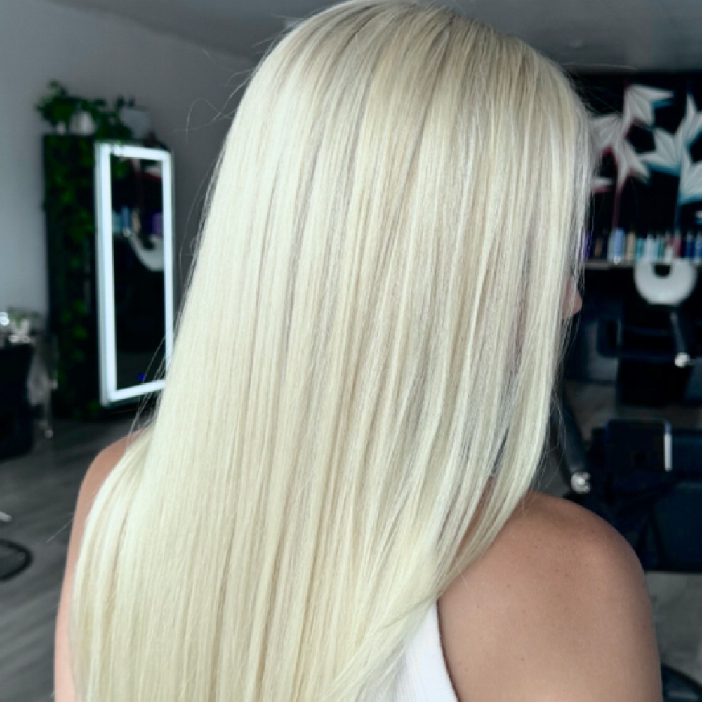 Full Blonding Transformation at Brandi Skyy in Wheat Ridge, CO