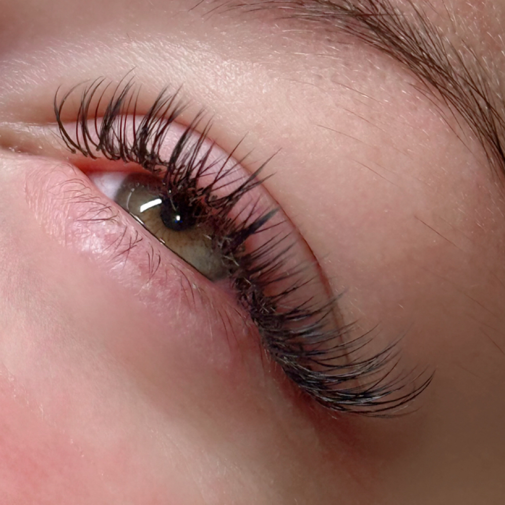 “Wet Set” Full Set Lash Extensions at Lelee’s Lashes & Aesthetics LLC in Clearwater, FL