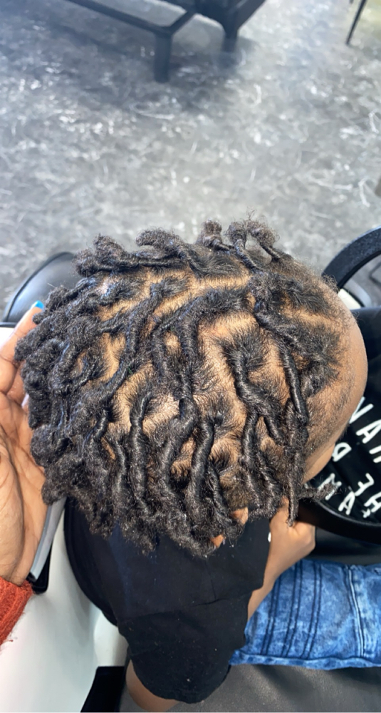 Kids Loc Retwist ( Ages 5-12)