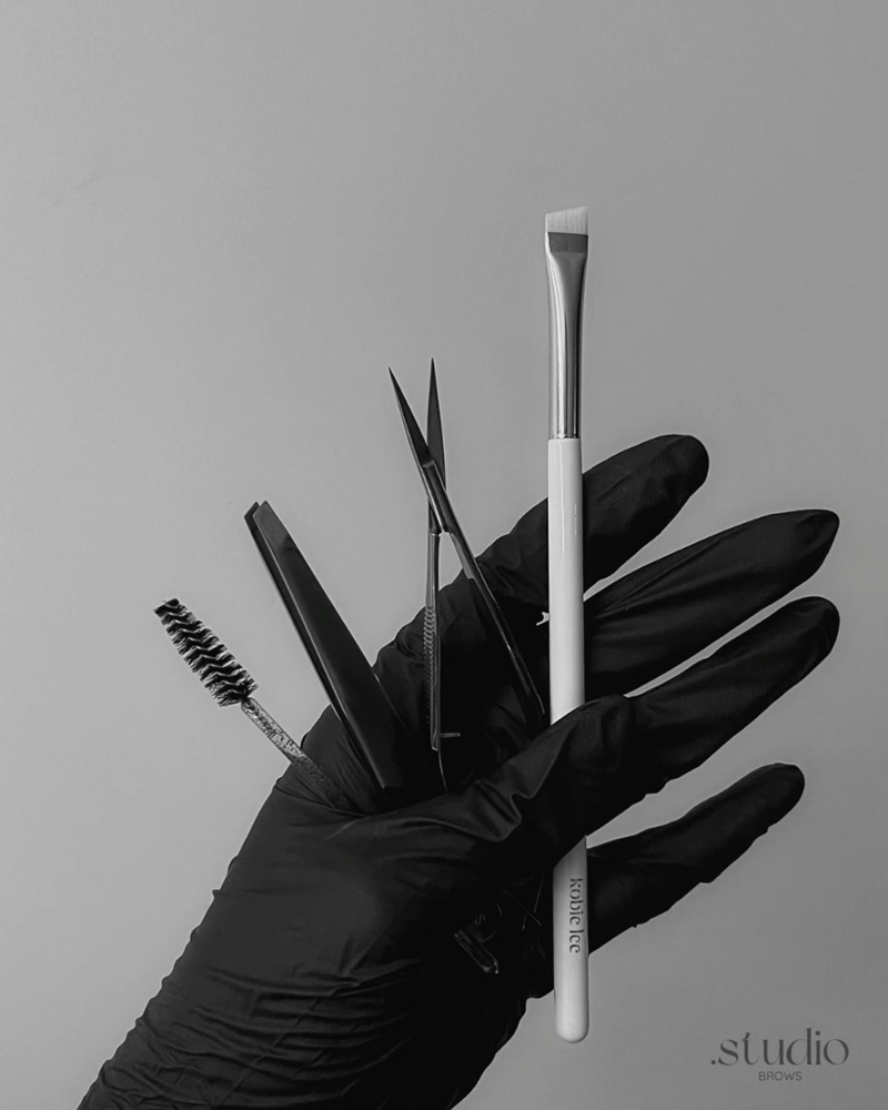 Brow Wax / Shapping